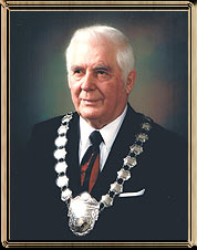 Mayor of Gimli, Ted Arnason, 1977-1989